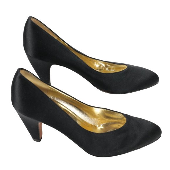 New Vintage Salvatore Ferragamo Pumps Heels Italy Women's 6 Black Dress Formal - Picture 11 of 16